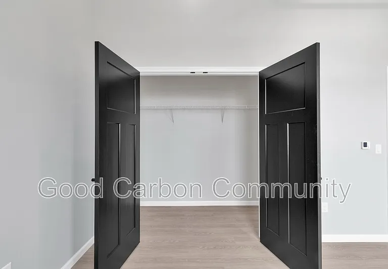 401 Central Ave #C — Photo 11