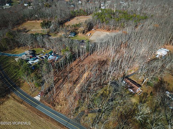 5th image of 458 Ely Harmony Road