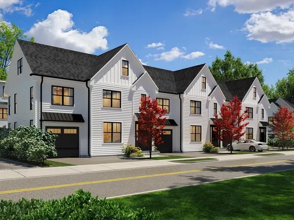 36 Loomis St #102, Bedford, MA 01730