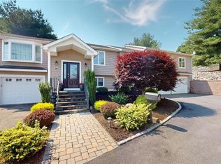 204 Elena St, Cranston, RI 02920