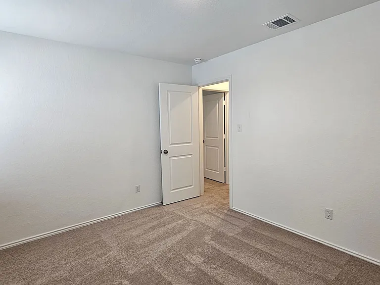 414 Bass Dr — Photo 27