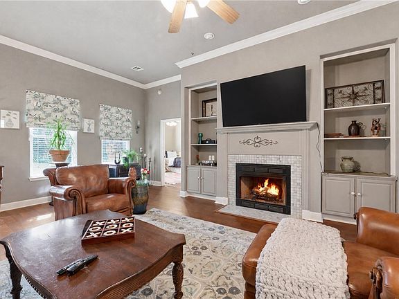 5th image of 1299 S Saint Andrews Cir