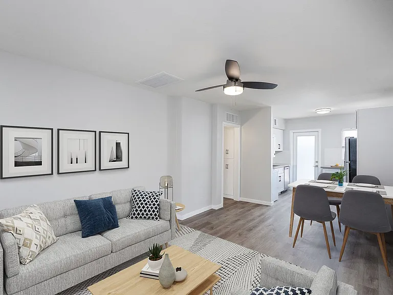 1612 W Mulberry Dr — Photo 1