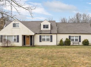 7821 Dog Leg Rd, Dayton, OH 45414