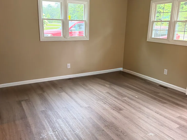 2886 Pigeon Springs Rd — Photo 6