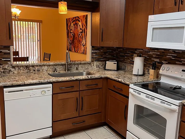 2741 Sungold Dr — Photo 5