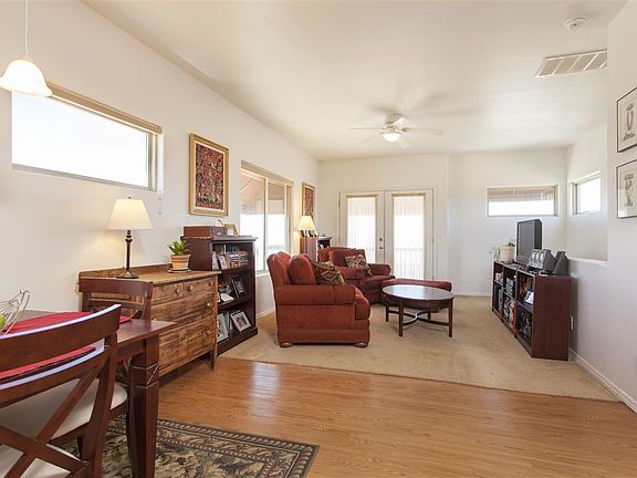 3rd image of 7607 Mesa Del Oro Ln