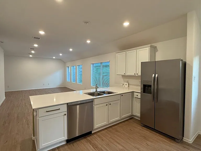 19380 Villa Mesa Dr — Photo 5