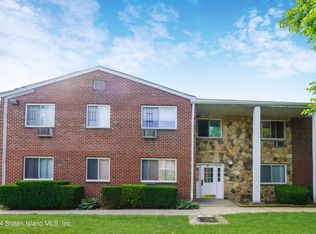 15 Gadsen Pl APT 1D, Staten Island, NY 10314