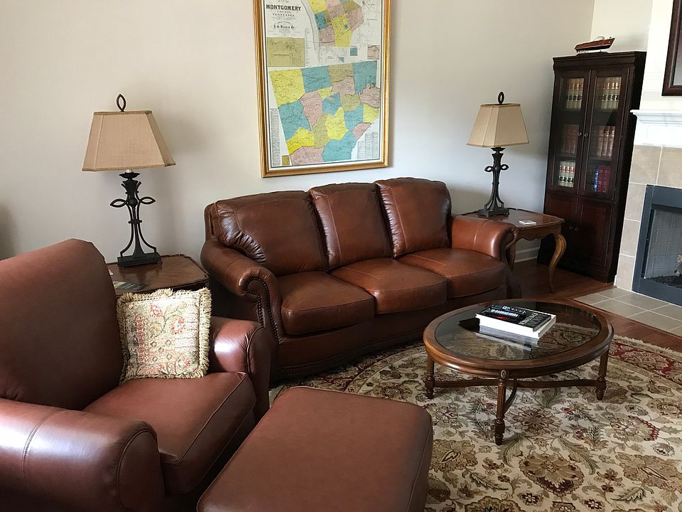 1st image of 213 Hillcrest Dr