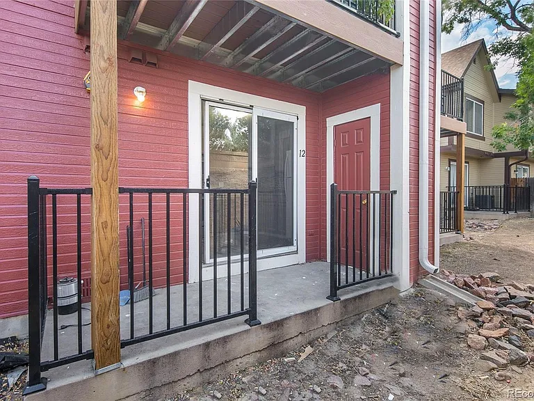 71 S Sable Blvd #B12 — Photo 13