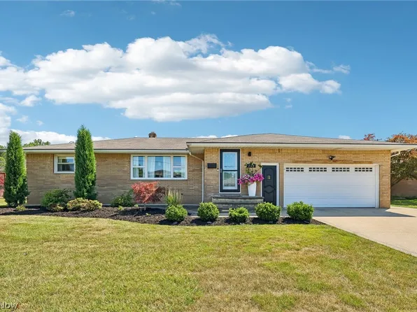 720 Long Ridge Dr, Seven Hills, OH 44131
