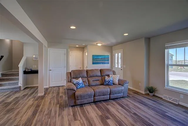 411 Steeple Point Way — Photo 6