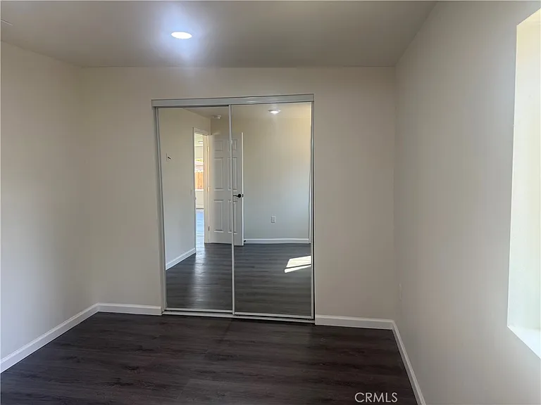 10337 Mull Ave — Photo 20