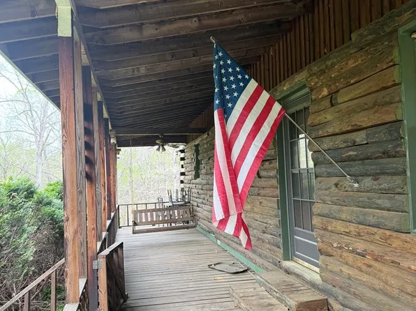 1740 Highway 436, Mc Kenzie, TN 38201