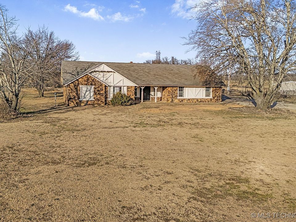 1st image of 23979 E 320th Rd