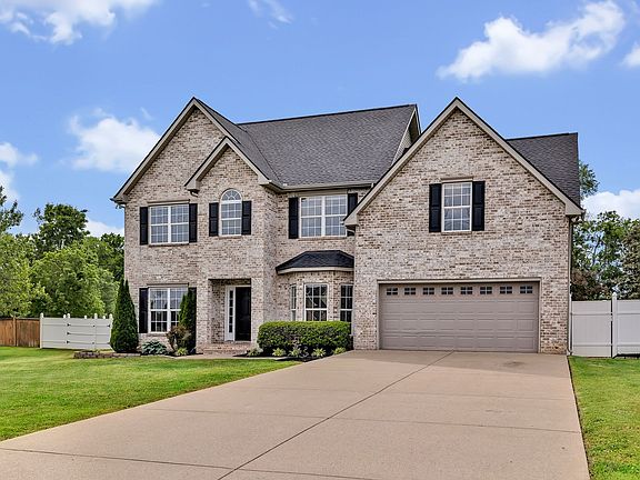 4th image of 1305 Harvest Grove Blvd
