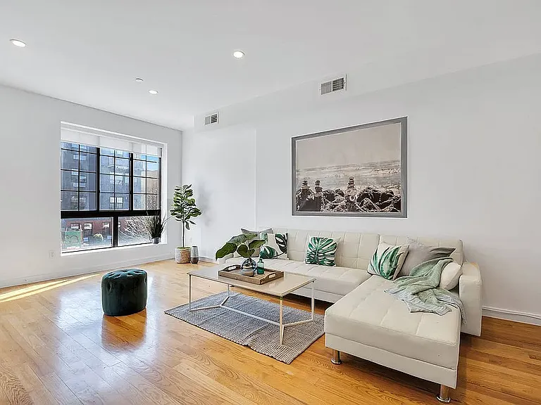 119 Pulaski St #2 — Photo 3