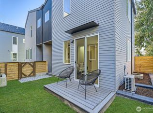 8469 Seward Park Ave S, Seattle, WA