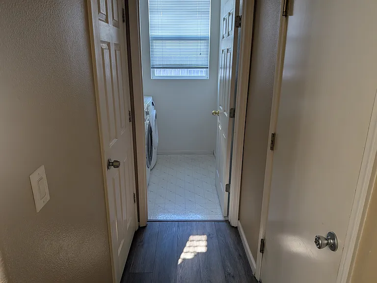 1113 Scenic Park Ter — Photo 11