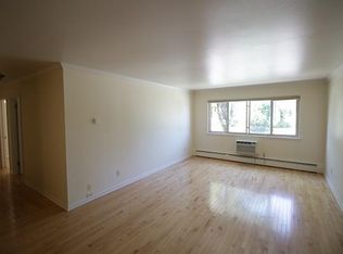 2018 N Oakland Ave #2-002, Milwaukee, WI 53202