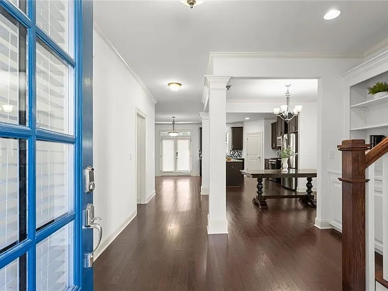 2770 Prado Ln — Photo 5