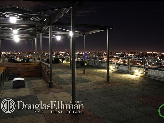 2nd image of 200 Water St APT 1409