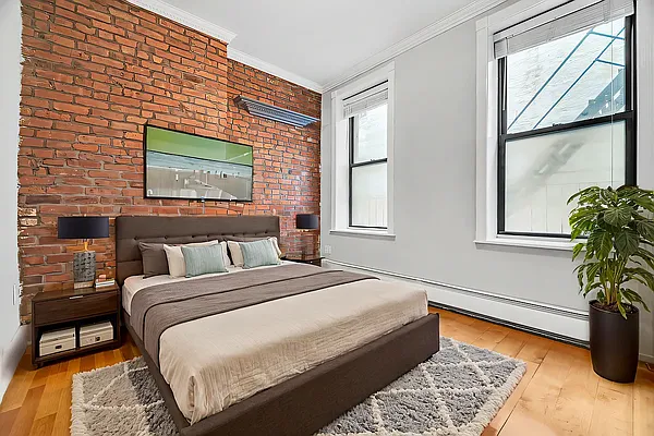 Rented by REAL New York | media 2