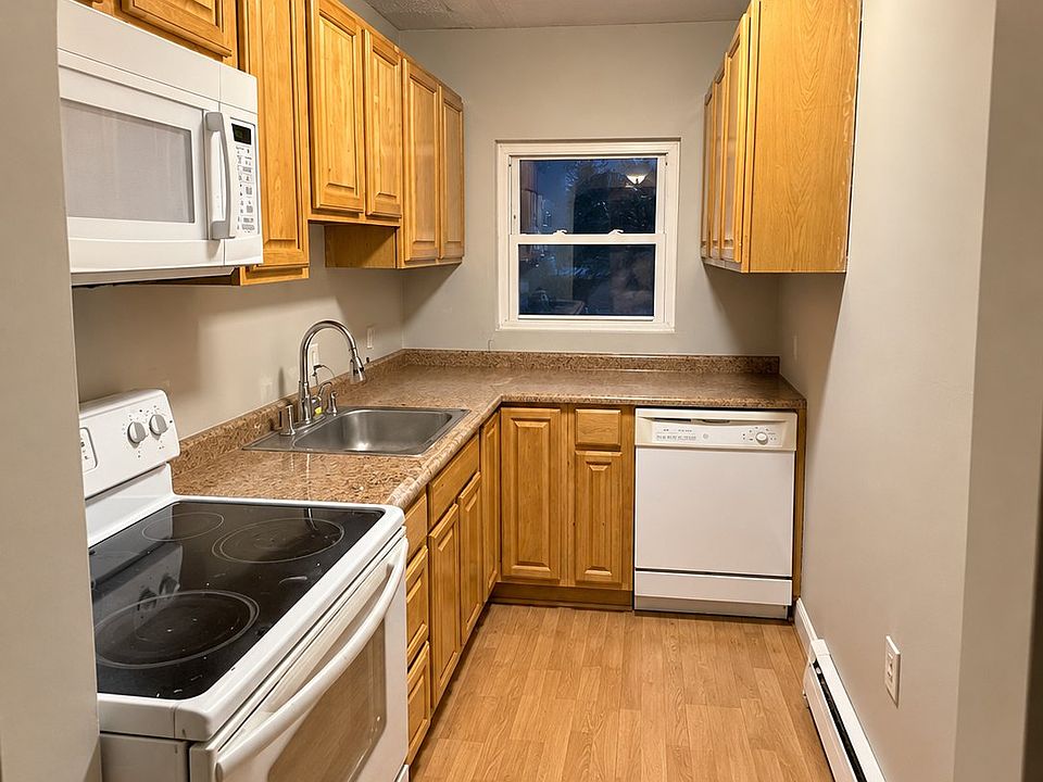 1st image of 178 8th St #1