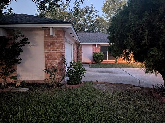 2nd image of 11818 Sawmill Stream Cir