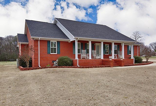1st image of 520 Thornton Dr