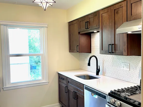 1000 Brooks St #1, Ann Arbor, MI 48103