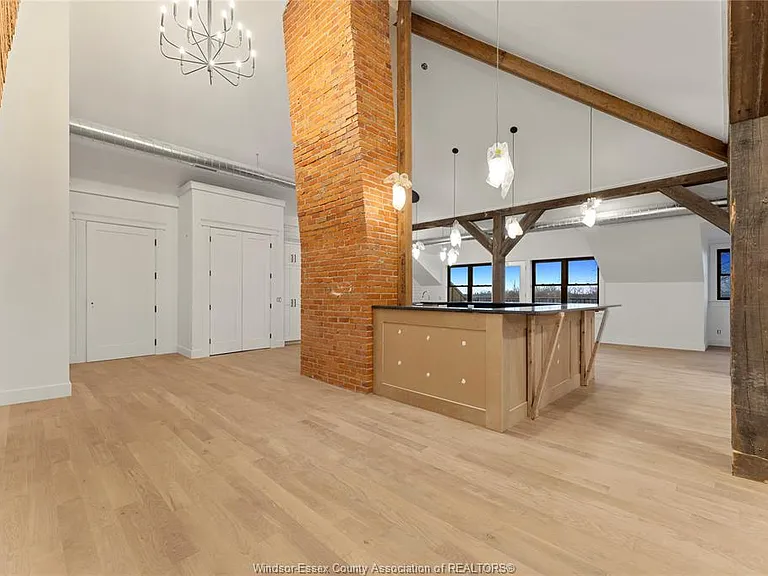 247 Brock St #401 — Photo 16