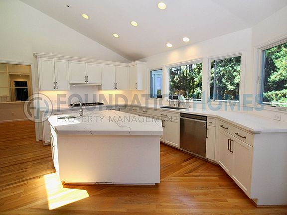 2nd image of 309 Crown Rd