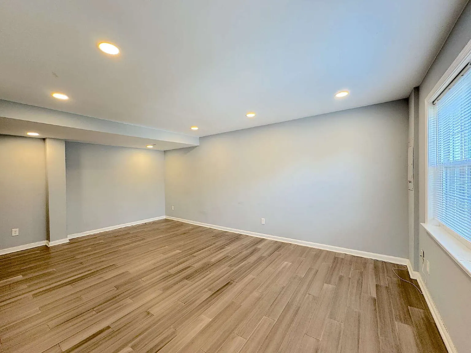 3 bed, 2.0 bath, $2,400 — Photo 3