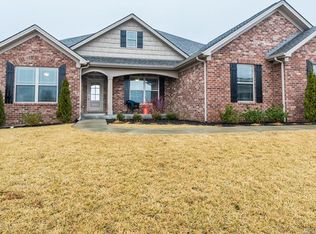 12503 Greenbriar Blvd, Sellersburg, IN 47172