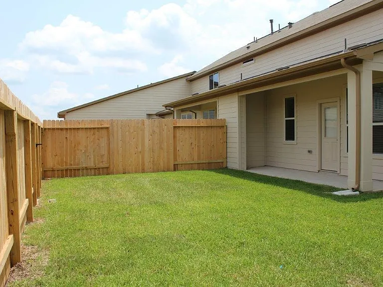 Gemma Ln — Photo 12