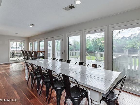 4th image of 907 Audubon Point Dr