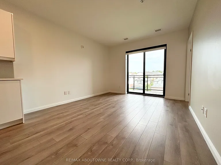 144 Watson Rd N #307 — Photo 10