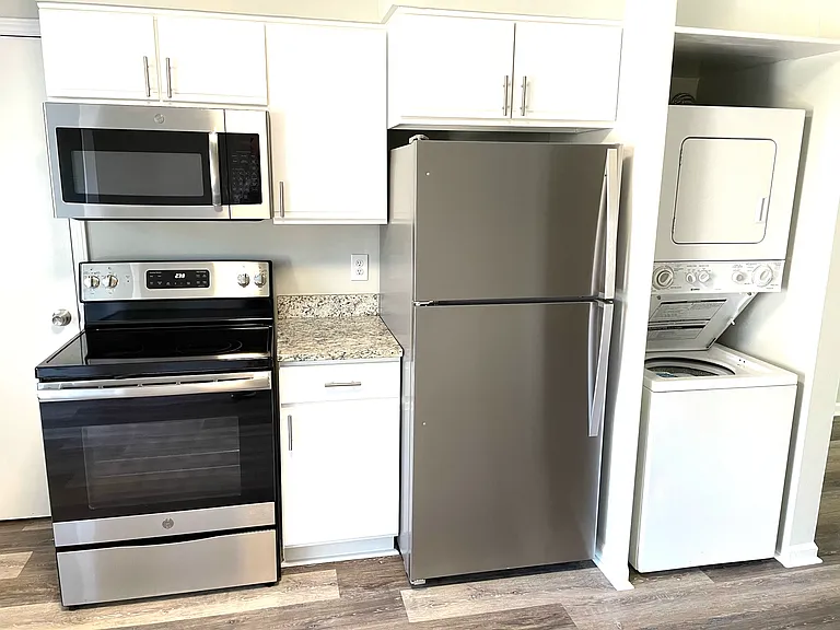 226 Myrtle Ave — Photo 4