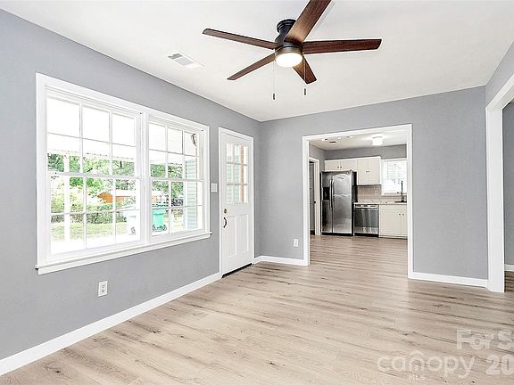 4th image of 7118 April Ridge Ln