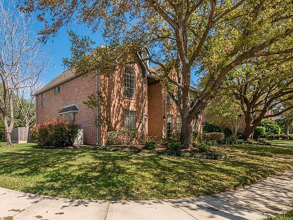 3rd image of 4003 Village Corner Dr