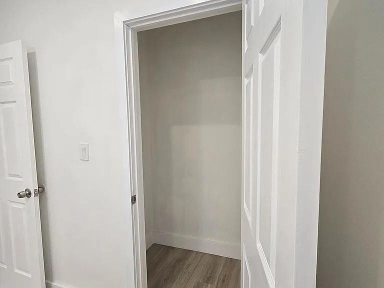5211 Ridge Ave #3 — Photo 8