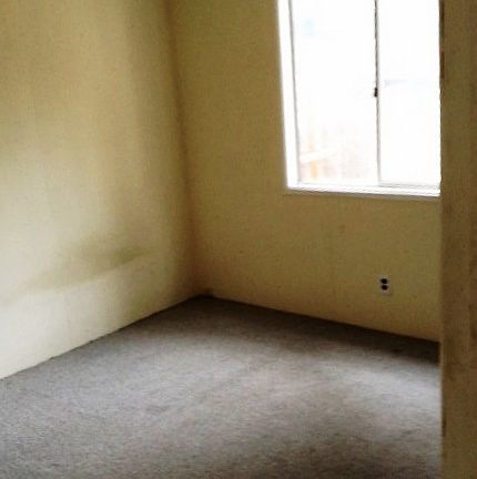 3rd image of 735 N Holmes