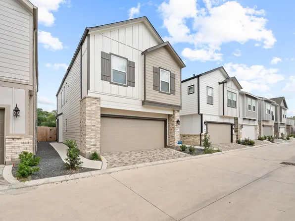 3115 Skyrock Dr, Houston, TX 77063