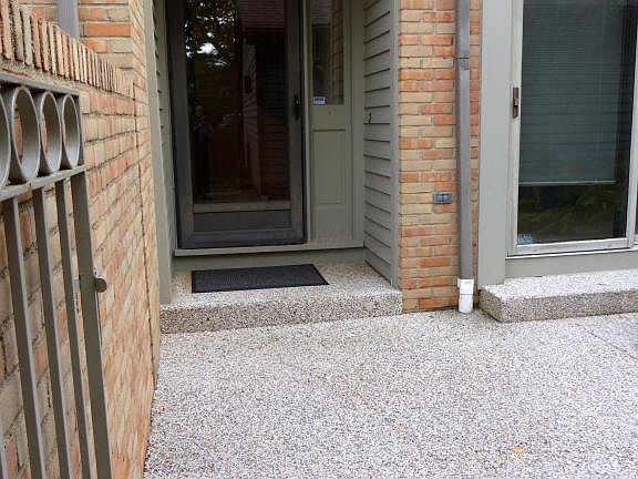 5th image of 6474 Strathaven Ct E