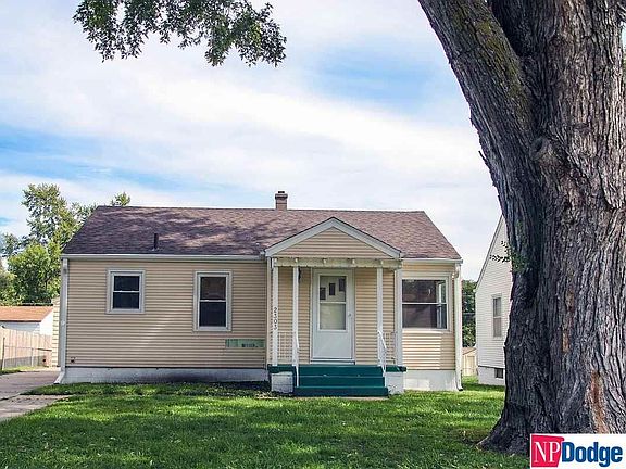 2nd image of 2303 Crawford St