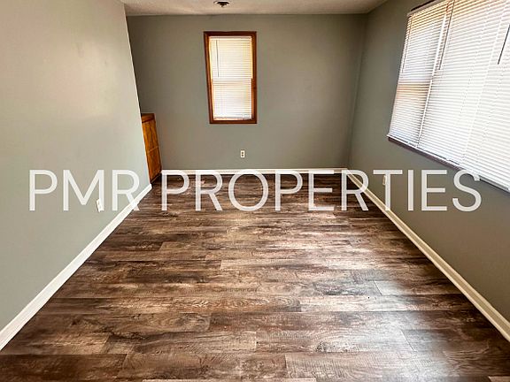 4th image of 1200 E Washington Ave #2
