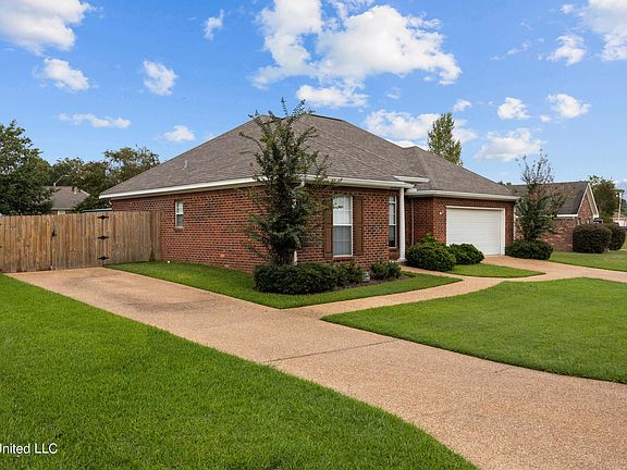 5th image of 1046 Spanish Oak Dr