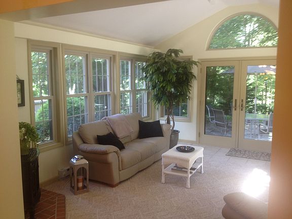 All-seasons Sunroom